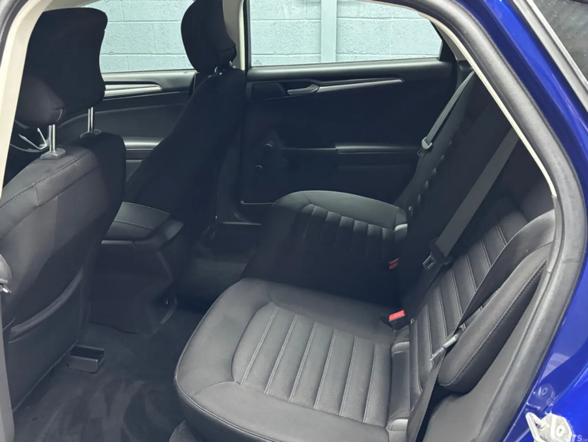 Ford Mondeo Hatchback, Diesel, 2015, Blue