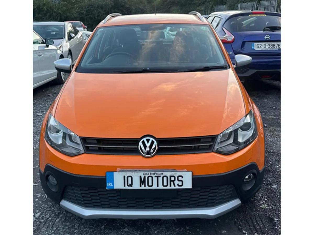Volkswagen Polo Hatchback, Petrol, 2011, Orange