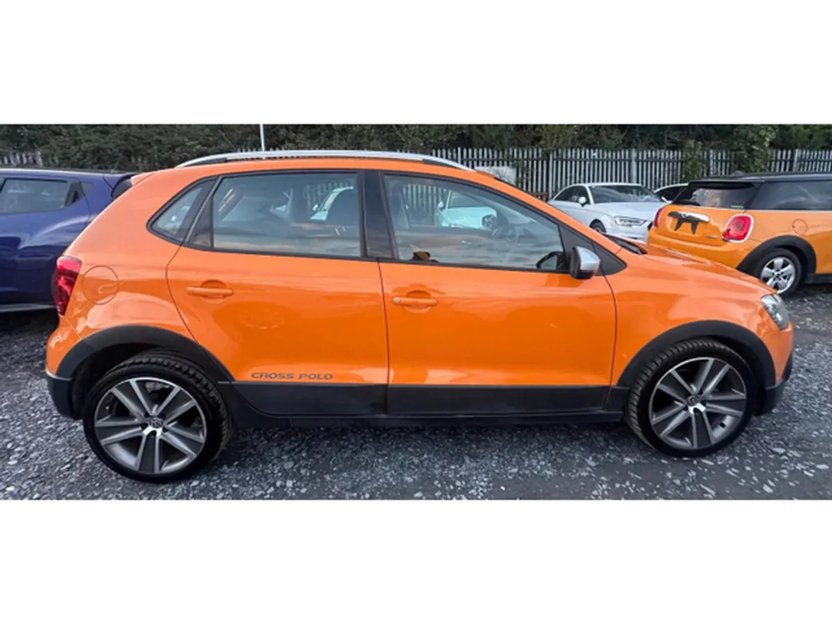 Volkswagen Polo Hatchback, Petrol, 2011, Orange