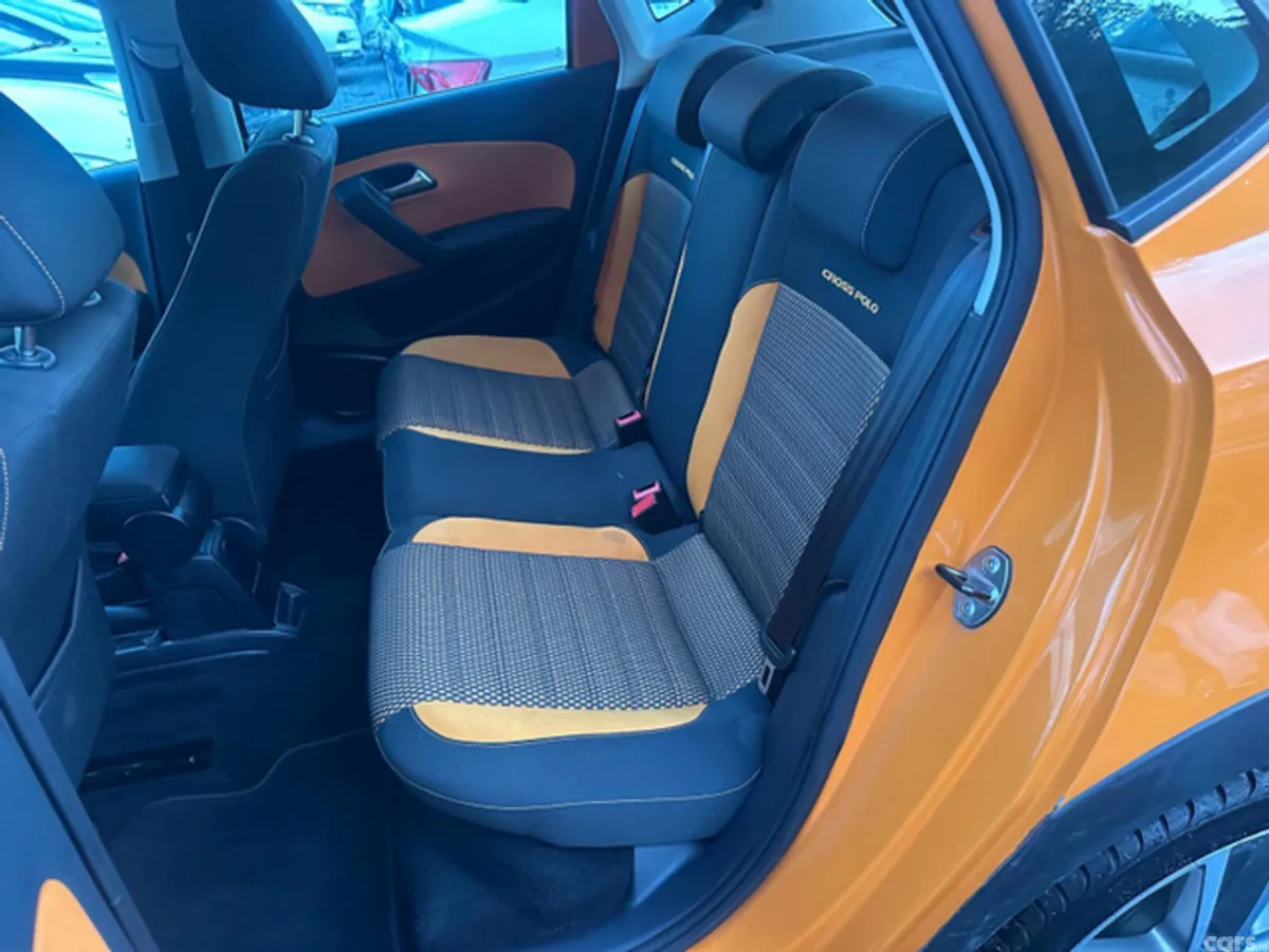 Volkswagen Polo Hatchback, Petrol, 2011, Orange