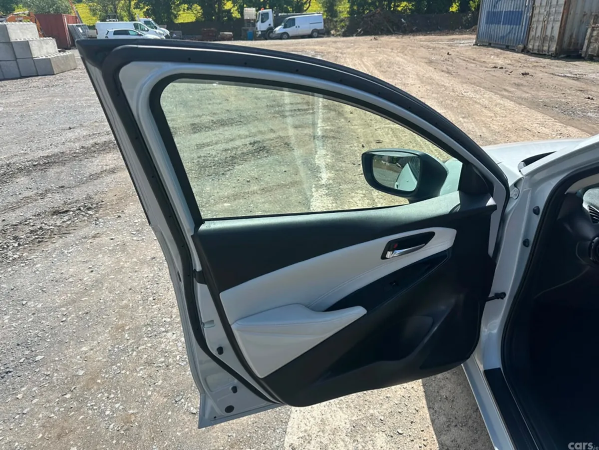 Mazda Demio Hatchback, Diesel, 2018, White