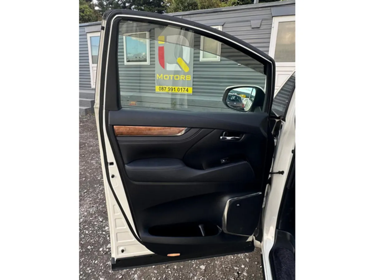 Toyota Alphard MPV, Petrol Hybrid, 2015, White