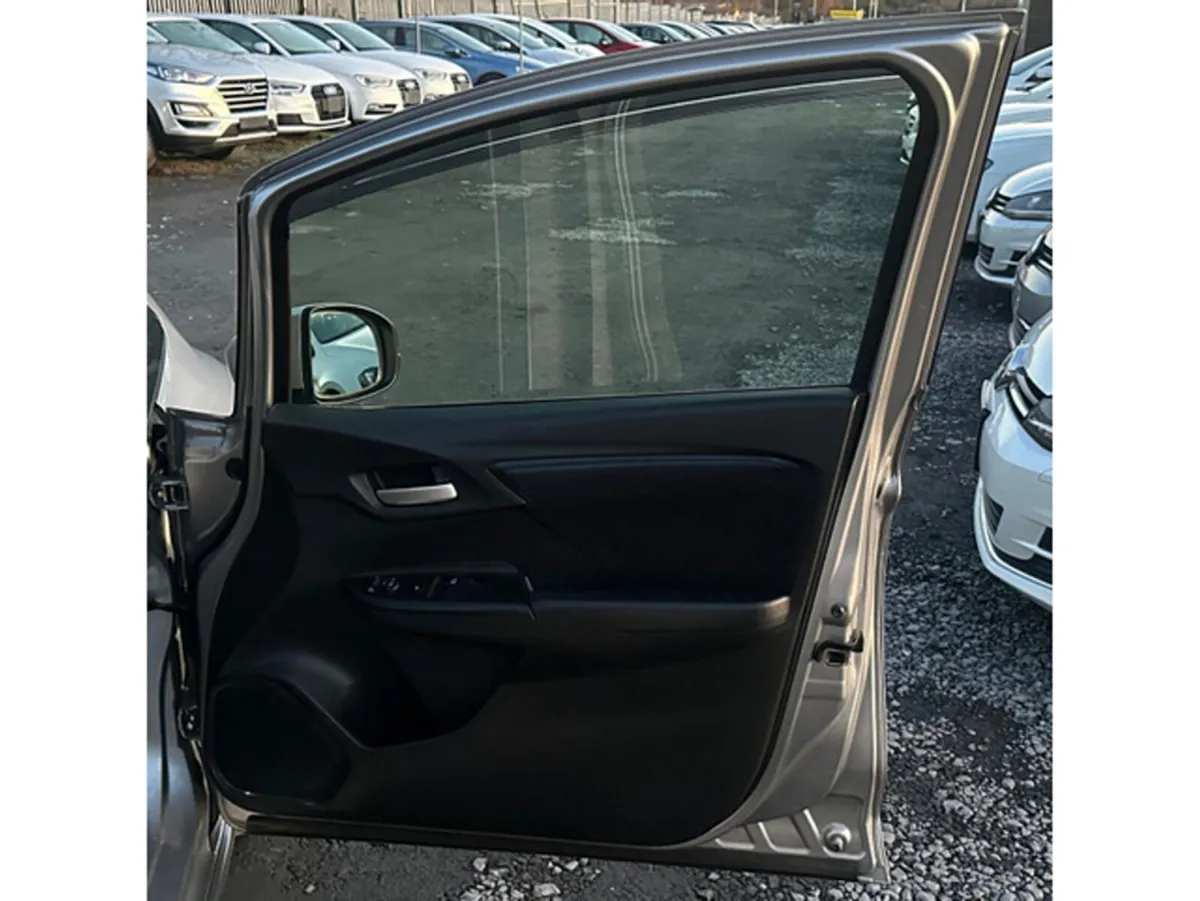 Honda Shuttle Estate, Petrol Hybrid, 2019, Silver
