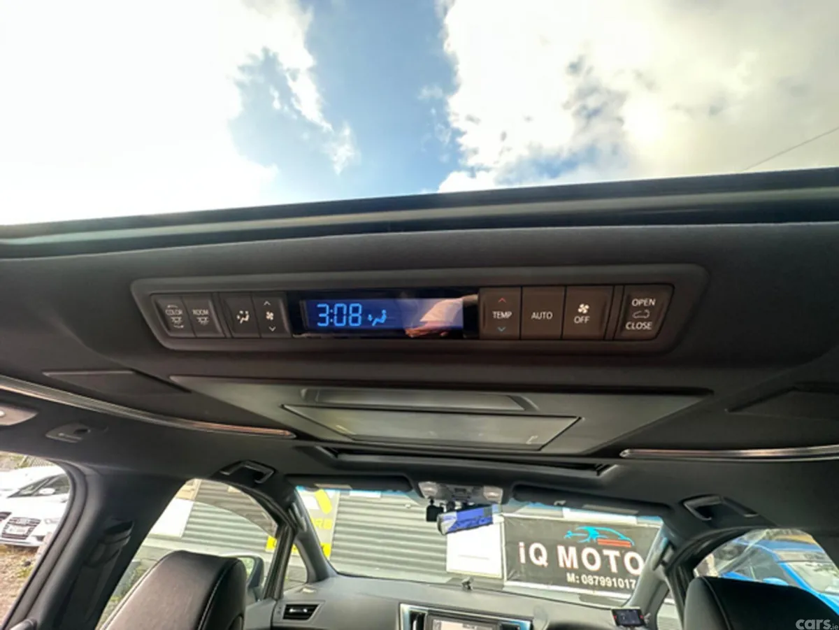 Toyota Alphard MPV, Petrol Hybrid, 2015, White