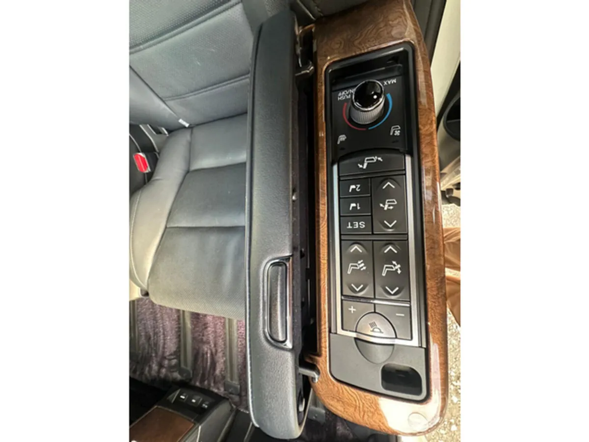 Toyota Alphard MPV, Petrol Hybrid, 2015, White