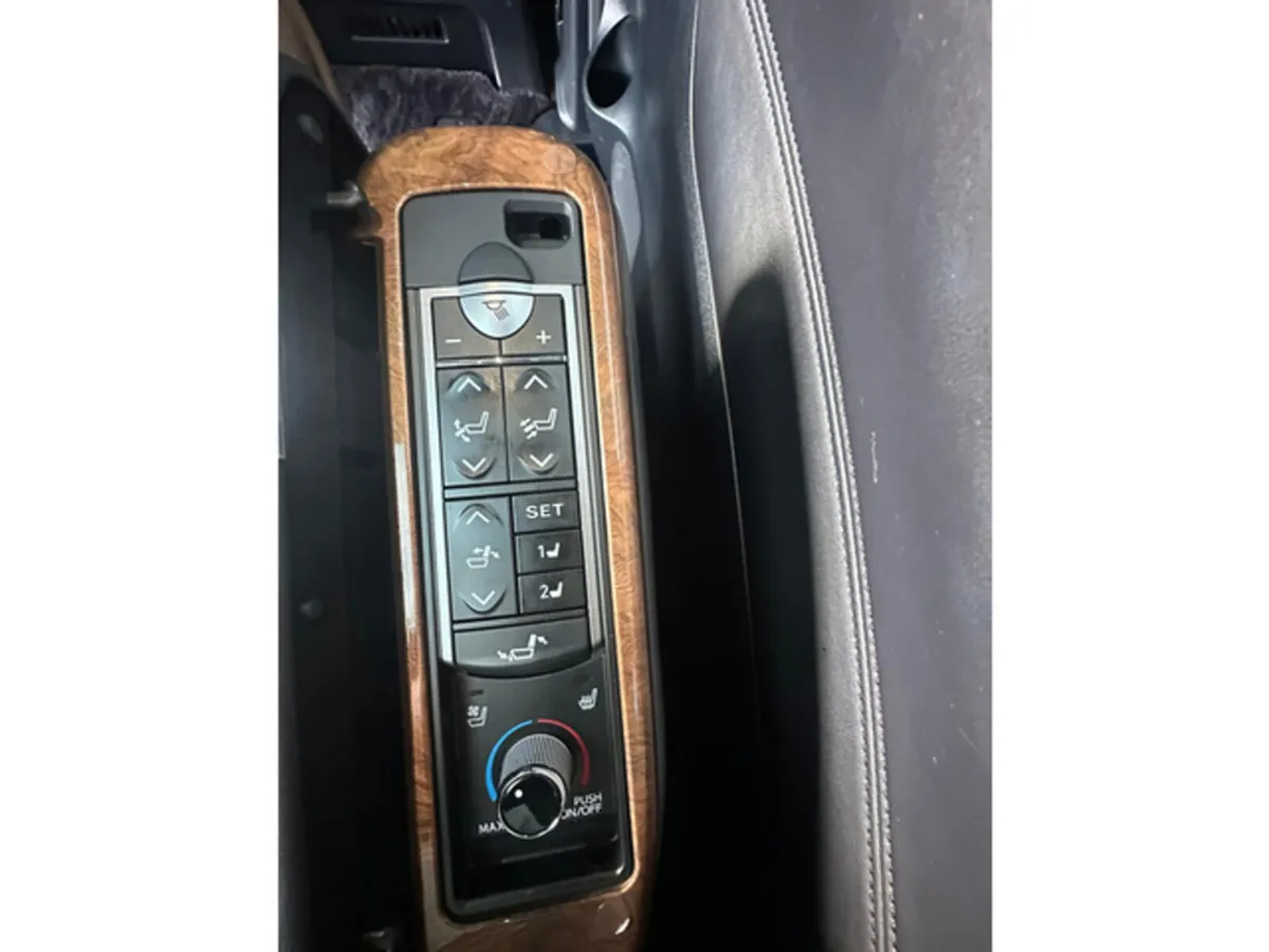 Toyota Alphard MPV, Petrol Hybrid, 2015, White