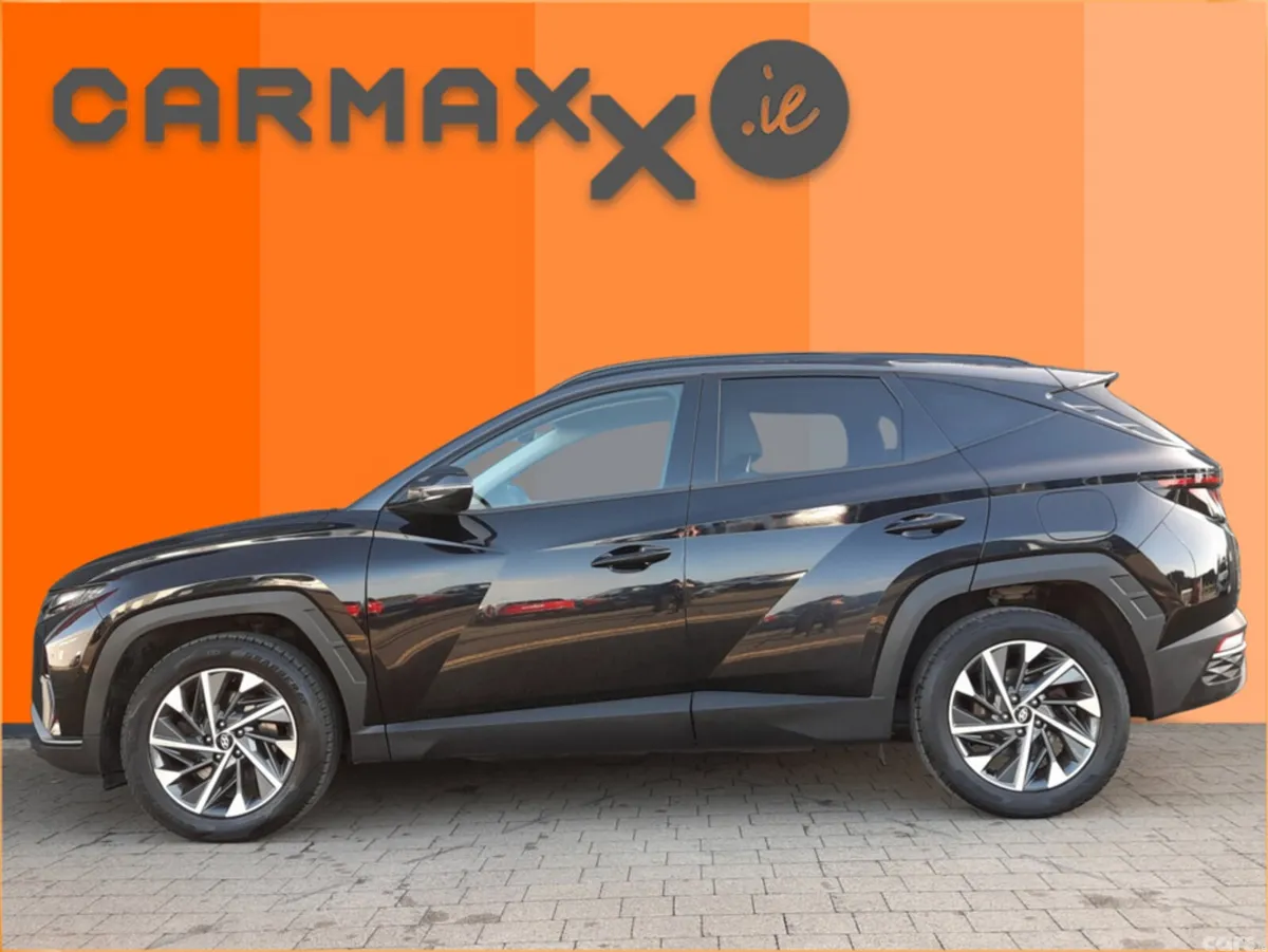 Hyundai Tucson MPV, Diesel, 2022, Black