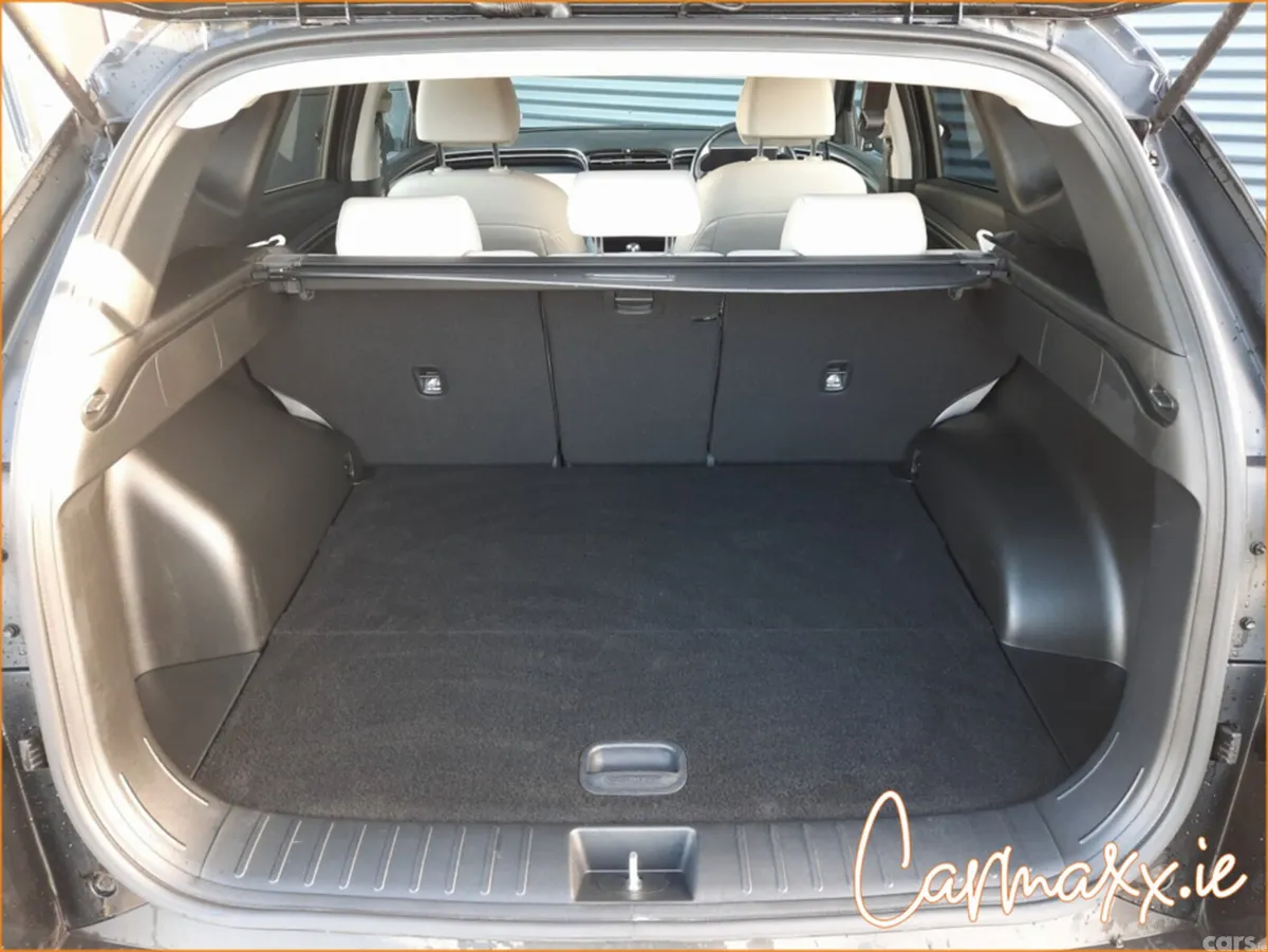 Hyundai Tucson MPV, Diesel, 2022, Black
