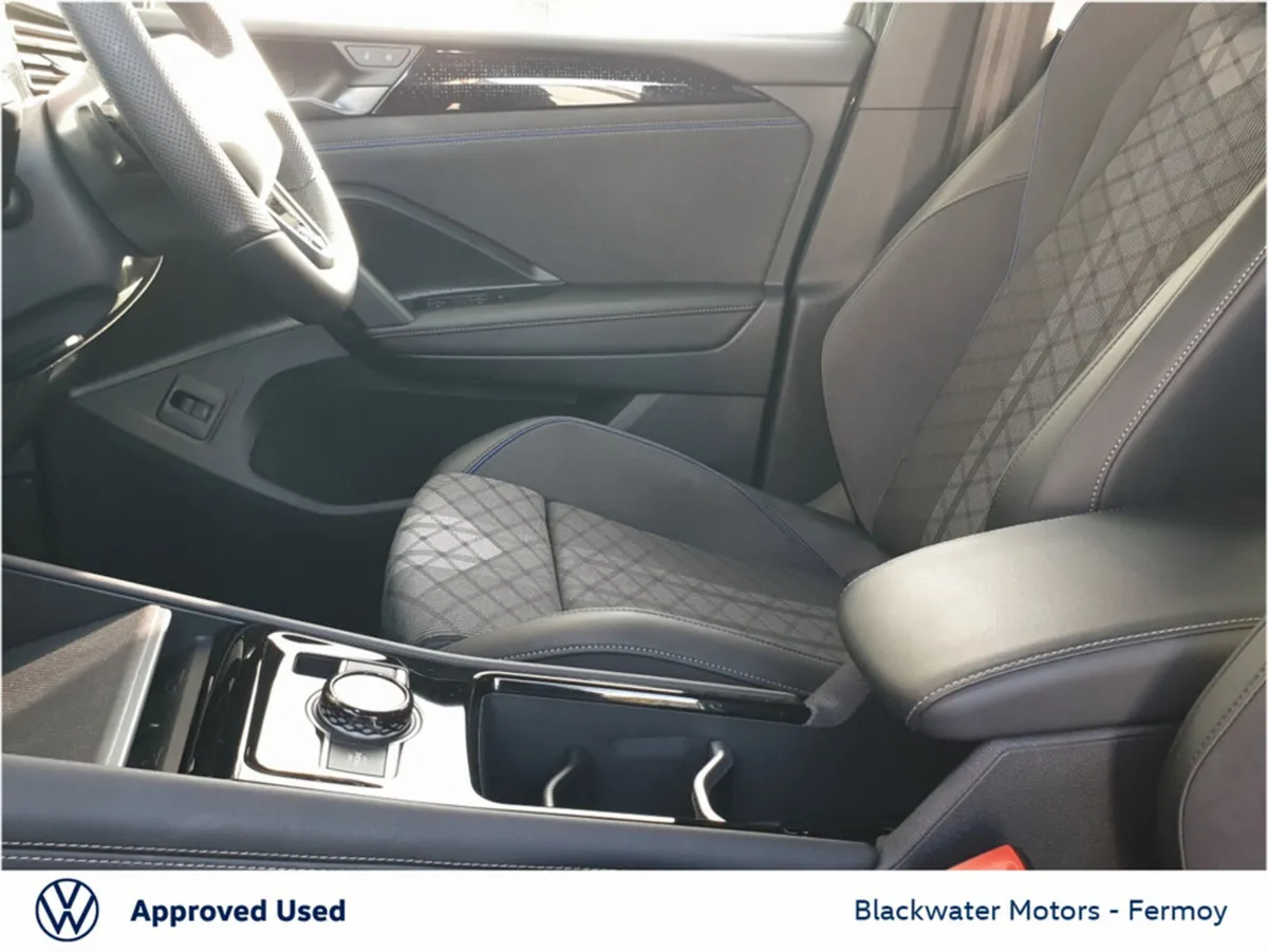 Volkswagen Tiguan Hatchback, Diesel, 2026, Black