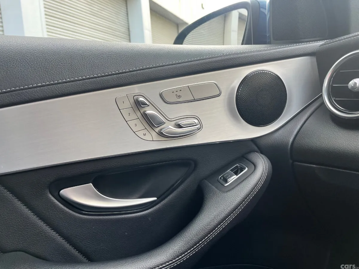 Mercedes-Benz GLC SUV, Petrol Plug-in Hybrid, 2022, Blue