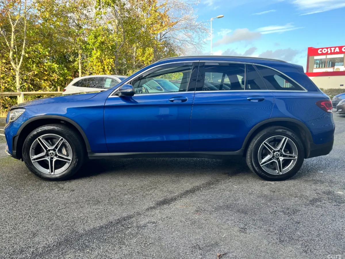 Mercedes-Benz GLC SUV, Petrol Plug-in Hybrid, 2022, Blue