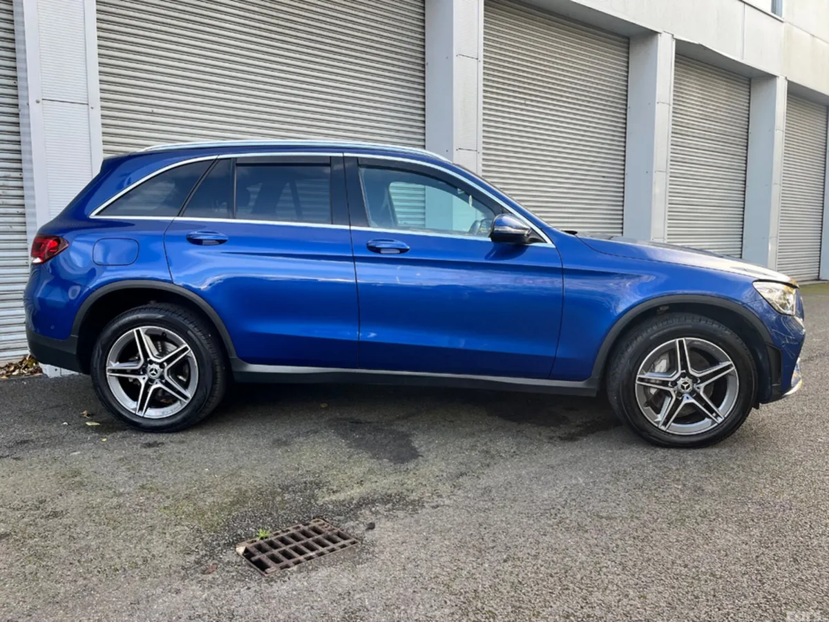 Mercedes-Benz GLC SUV, Petrol Plug-in Hybrid, 2022, Blue