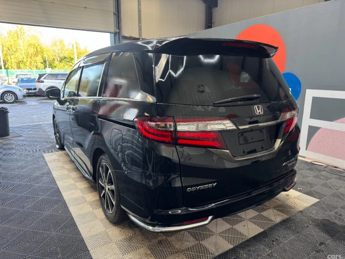 Honda Odyssey MPV, Petrol Hybrid, 2019, Black