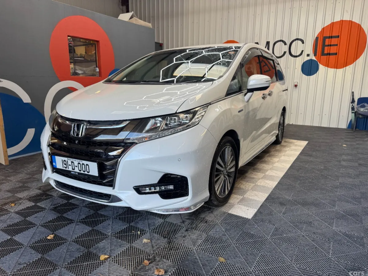 Honda Odyssey MPV, Petrol Hybrid, 2019, White