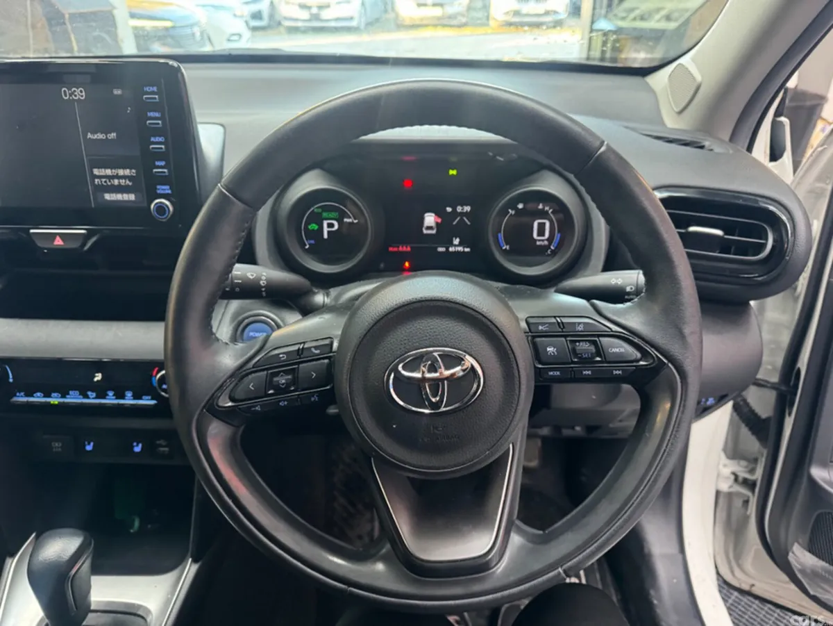 Toyota Yaris Cross SUV, Petrol Hybrid, 2021, White