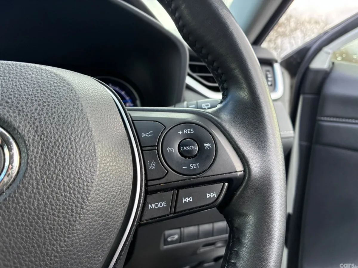 Toyota RAV4 SUV, Petrol Hybrid, 2022, White