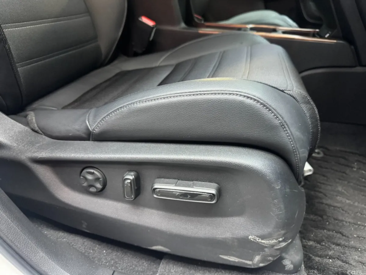 Honda CR-V SUV, Petrol Hybrid, 2022, White