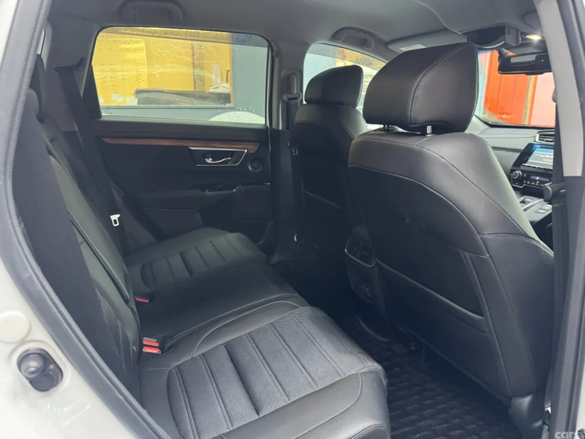 Honda CR-V SUV, Petrol Hybrid, 2022, White