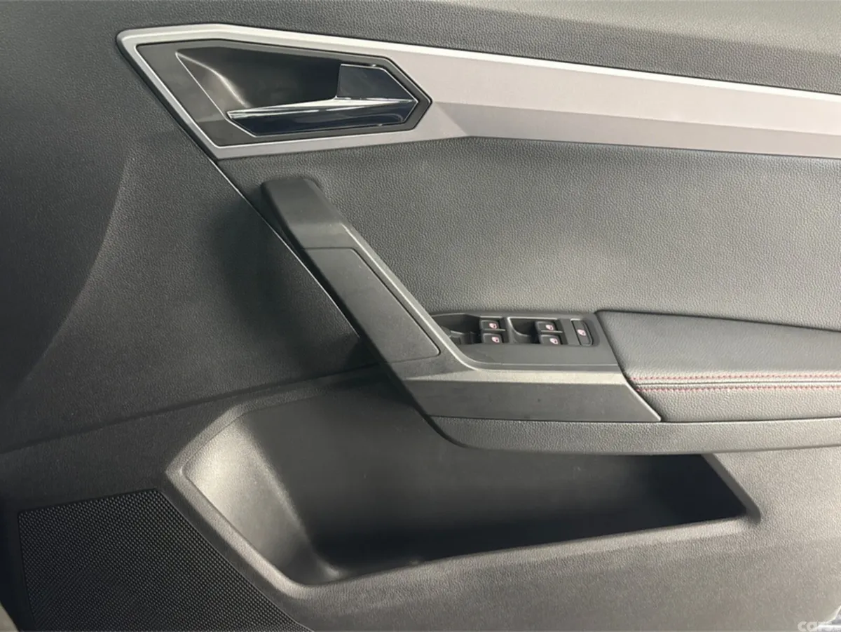SEAT Arona Hatchback, Petrol, 2021, Grey