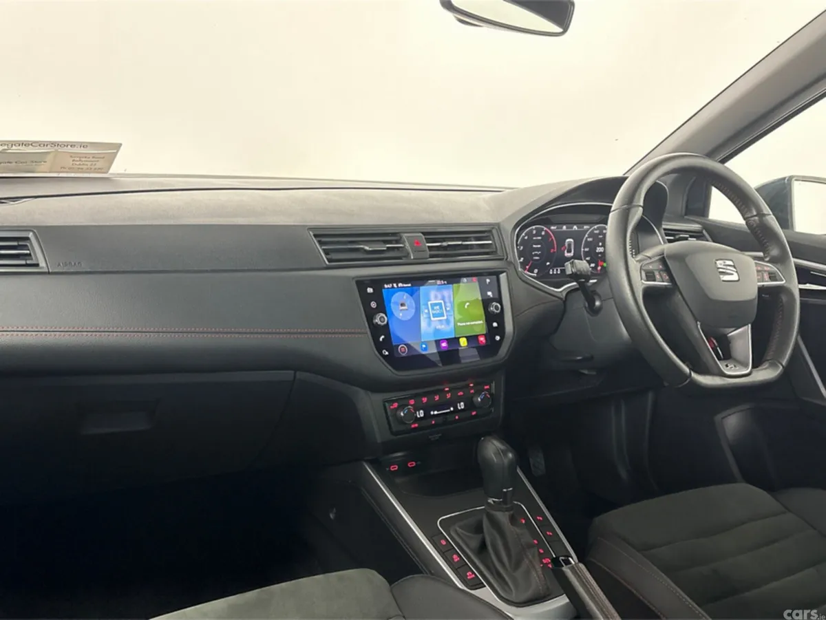 SEAT Arona Hatchback, Petrol, 2021, Grey