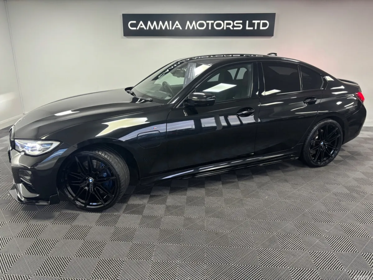 BMW 3-Series Saloon, Petrol Plug-in Hybrid, 2021, Black