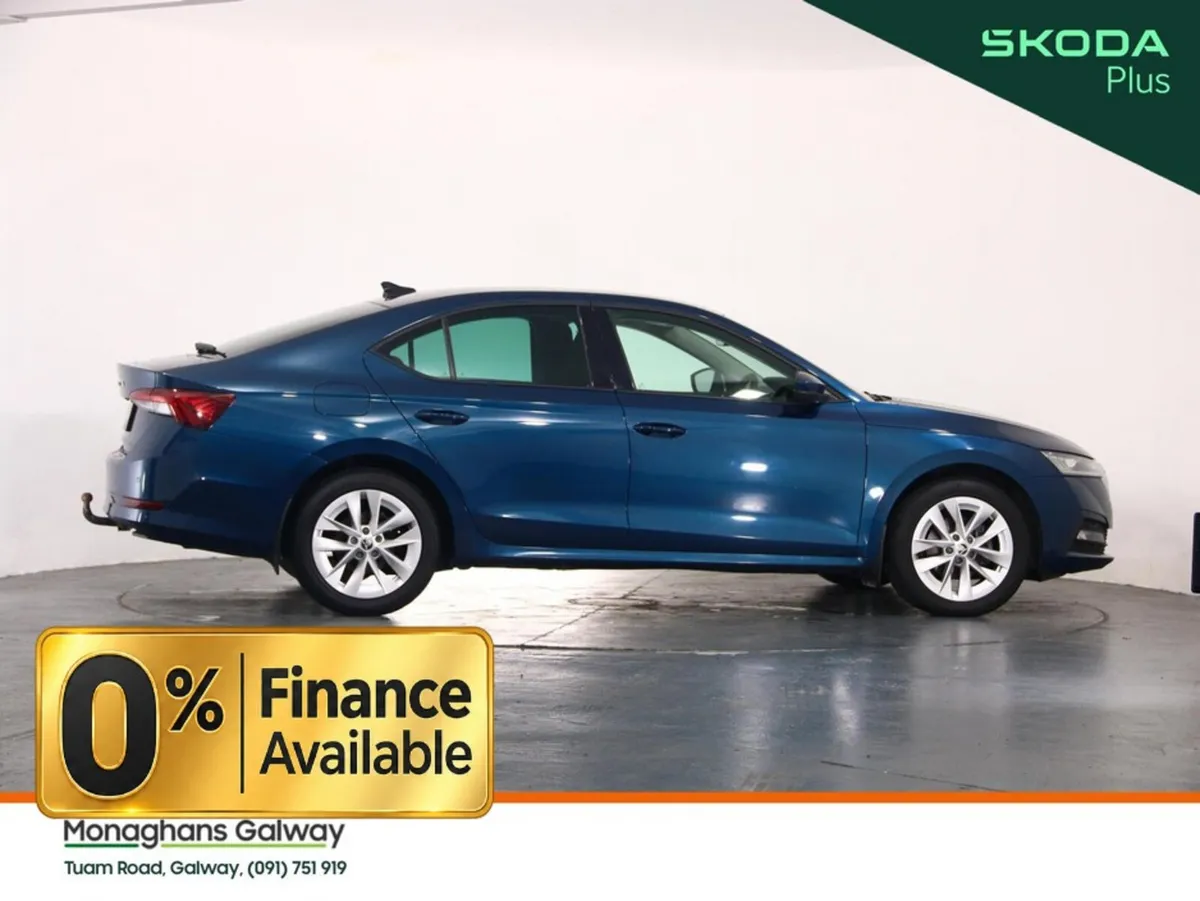 Skoda Octavia Hatchback, Diesel, 2022, Blue