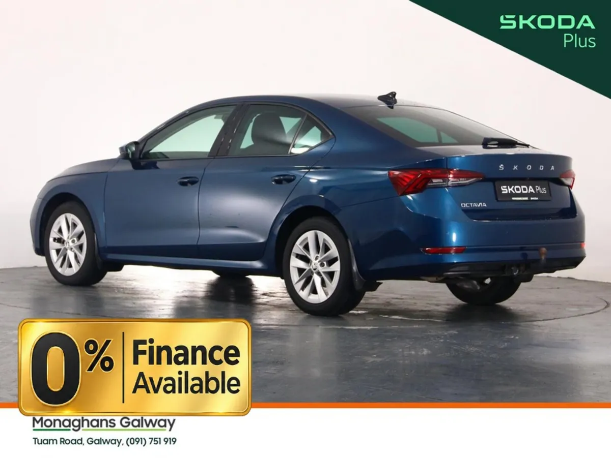 Skoda Octavia Hatchback, Diesel, 2022, Blue