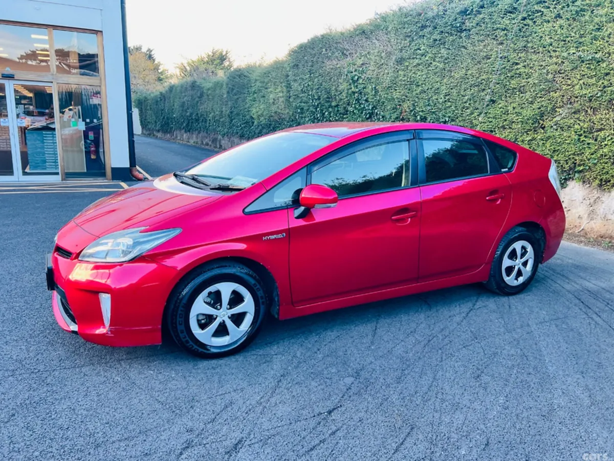 Toyota Prius Hatchback, Petrol Hybrid, 2014, Red