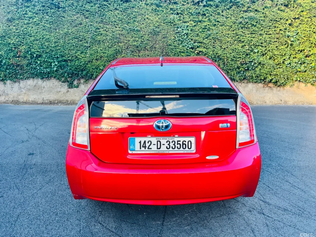 Toyota Prius Hatchback, Petrol Hybrid, 2014, Red