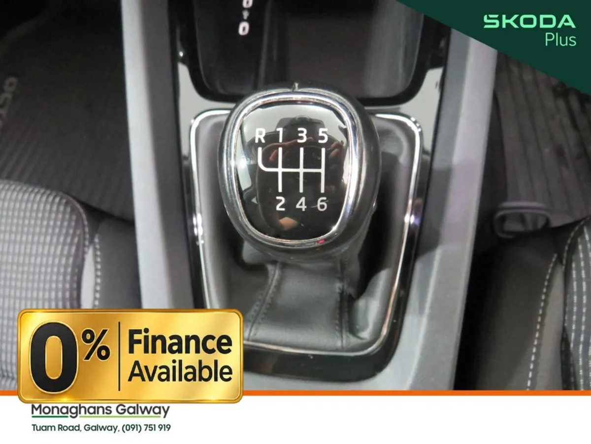 Skoda Octavia Hatchback, Diesel, 2022, Blue