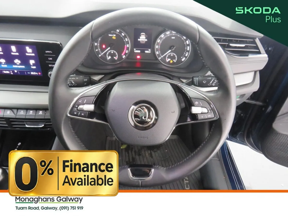 Skoda Octavia Hatchback, Diesel, 2022, Blue