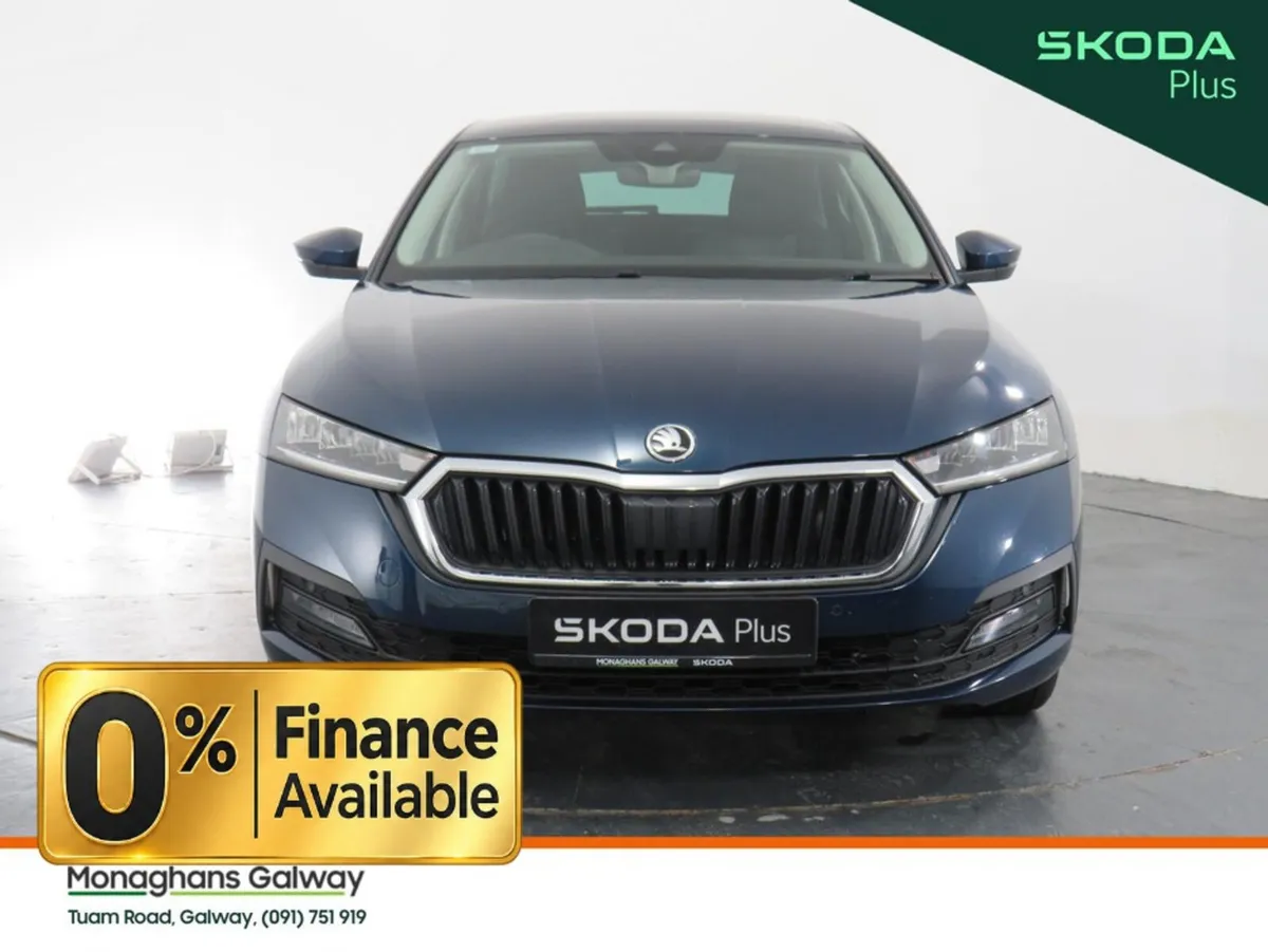 Skoda Octavia Hatchback, Diesel, 2022, Blue