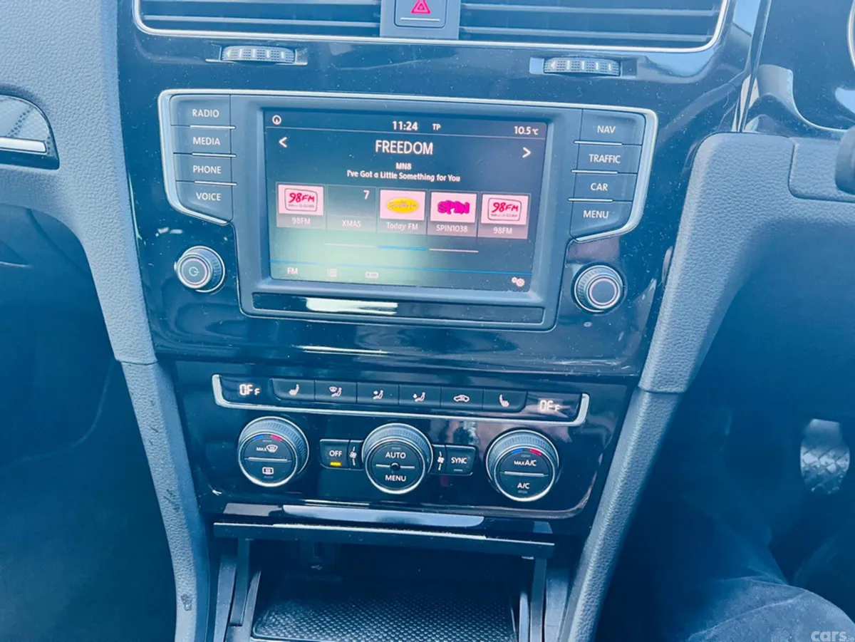 Volkswagen Golf Hatchback, Diesel, 2017, Blue