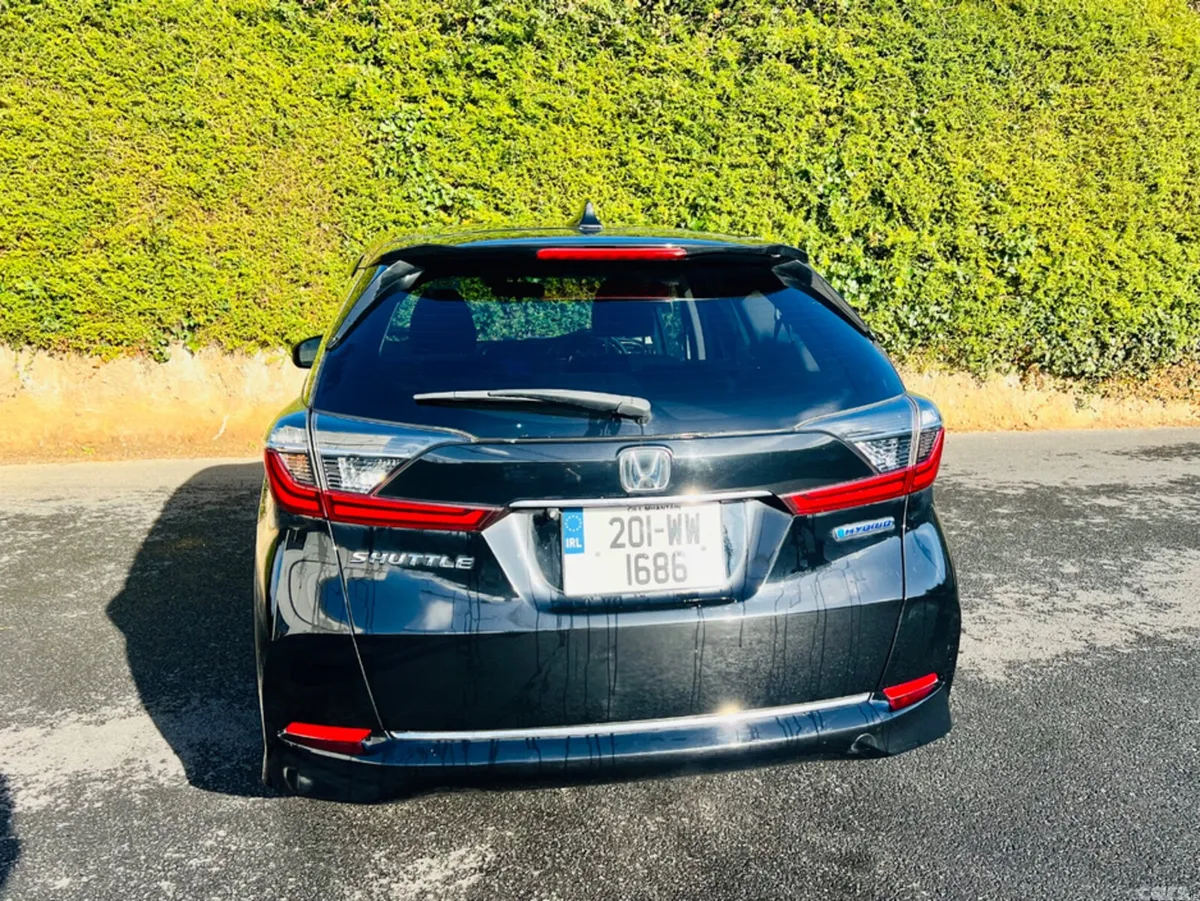 Honda Shuttle Hatchback, Petrol Hybrid, 2020, Black
