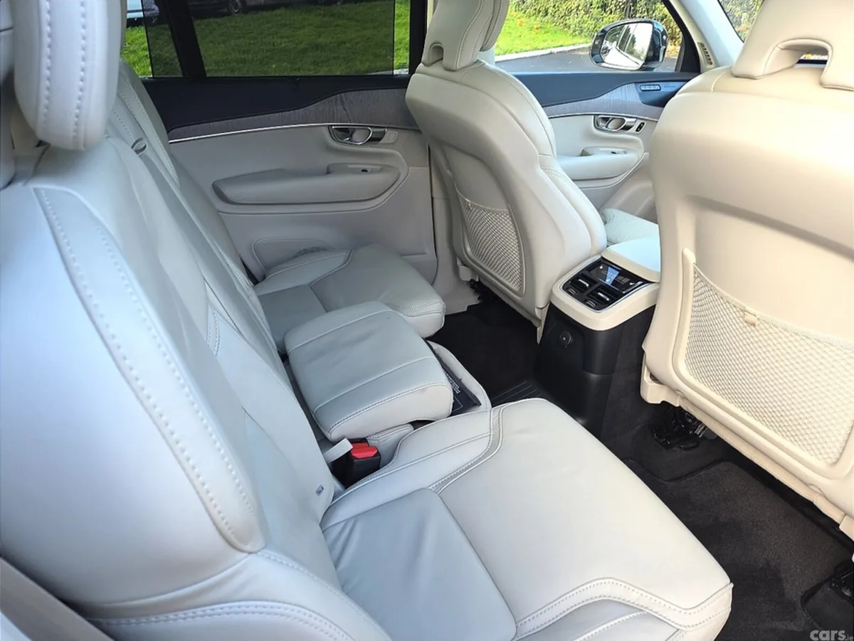 Volvo XC90 SUV, Petrol Plug-in Hybrid, 2022, White