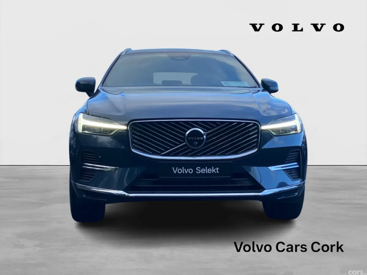 Volvo XC60 SUV, Petrol Plug-in Hybrid, 2025, Blue