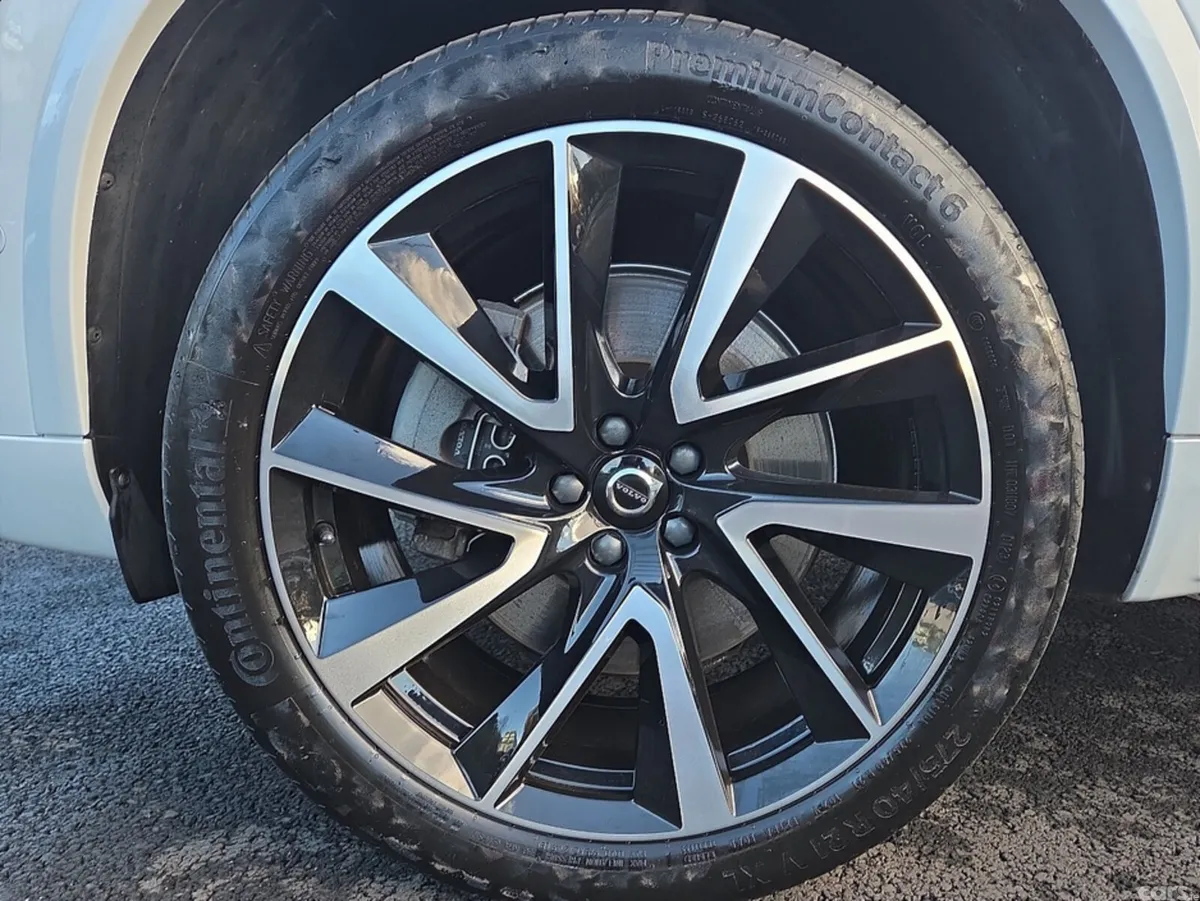 Volvo XC90 SUV, Petrol Plug-in Hybrid, 2022, White