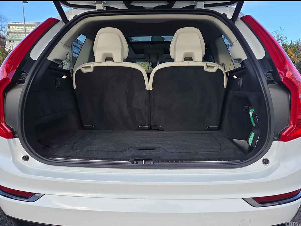 Volvo XC90 SUV, Petrol Plug-in Hybrid, 2022, White