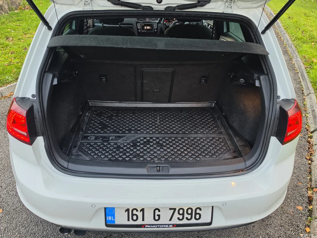 Volkswagen Golf Hatchback, Diesel, 2016, White