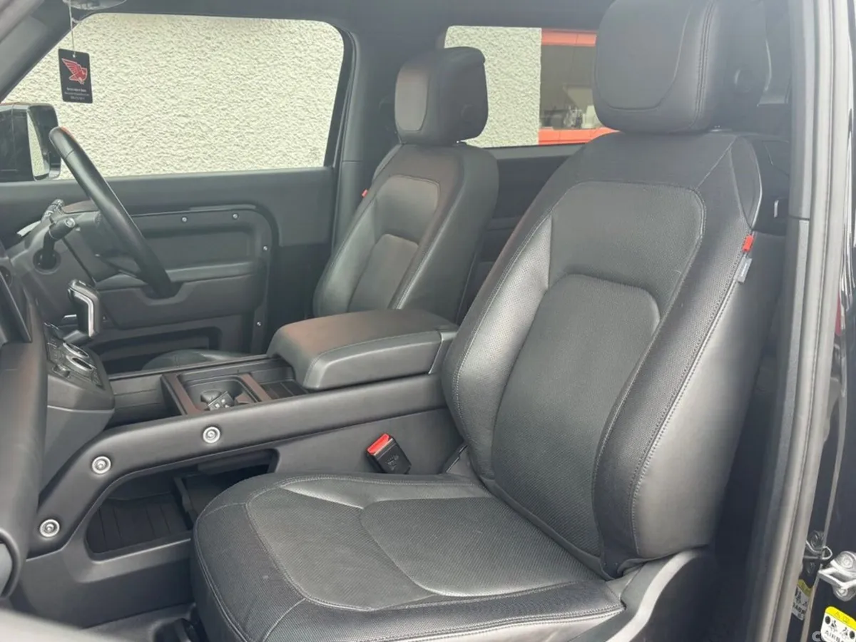 Land Rover Defender SUV, Diesel Hybrid, 2024, Black