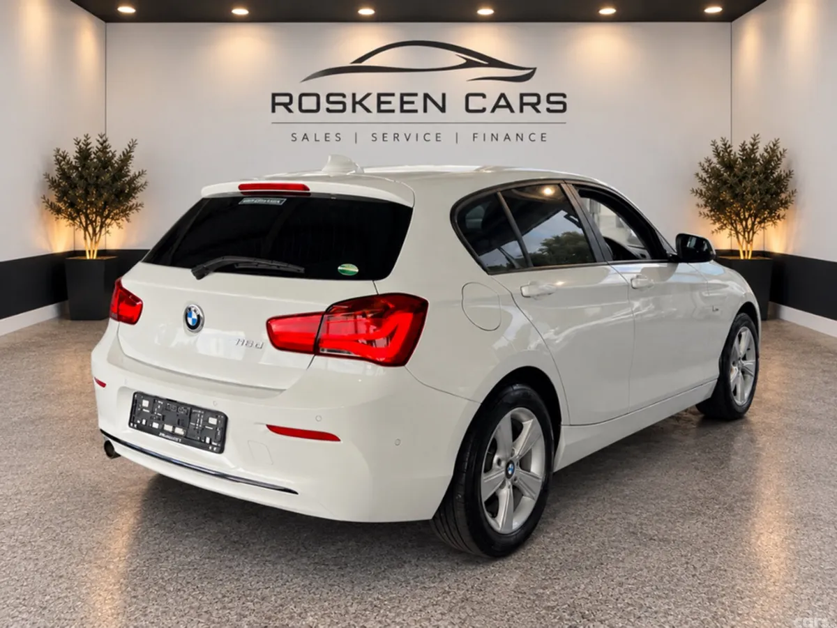 BMW 1-Series Hatchback, Diesel, 2017, White