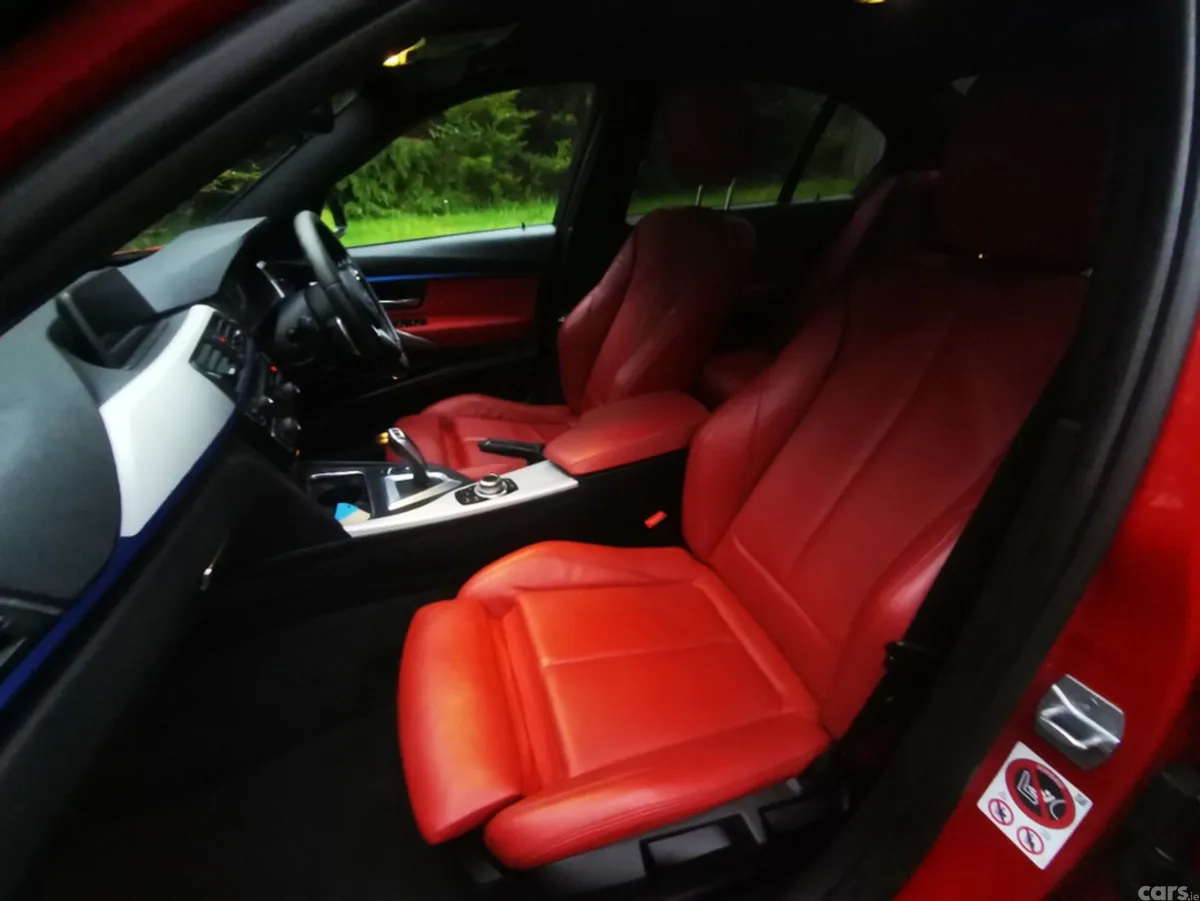 BMW 3-Series Saloon, Petrol Hybrid, 2017, Red