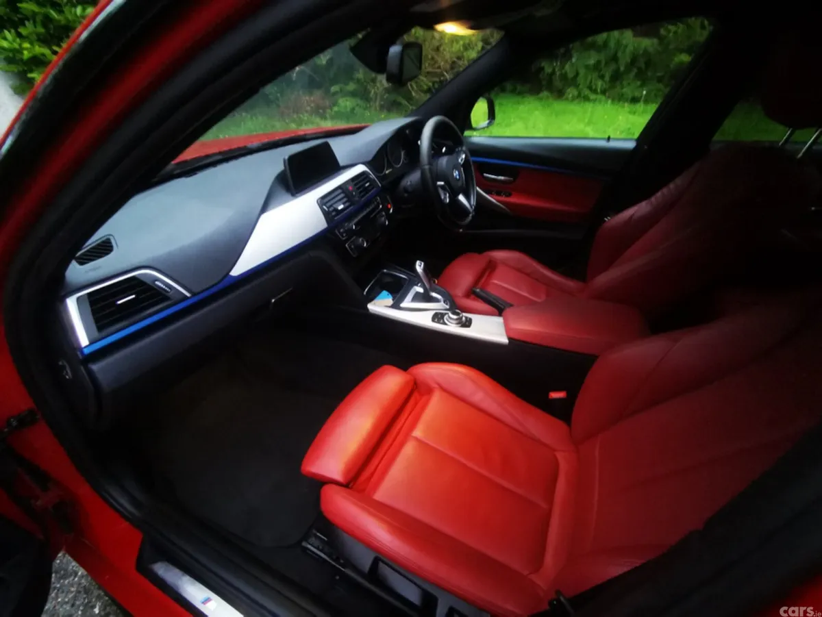 BMW 3-Series Saloon, Petrol Hybrid, 2017, Red