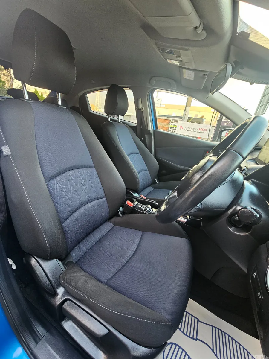 Mazda Demio Hatchback, Petrol, 2015, Blue