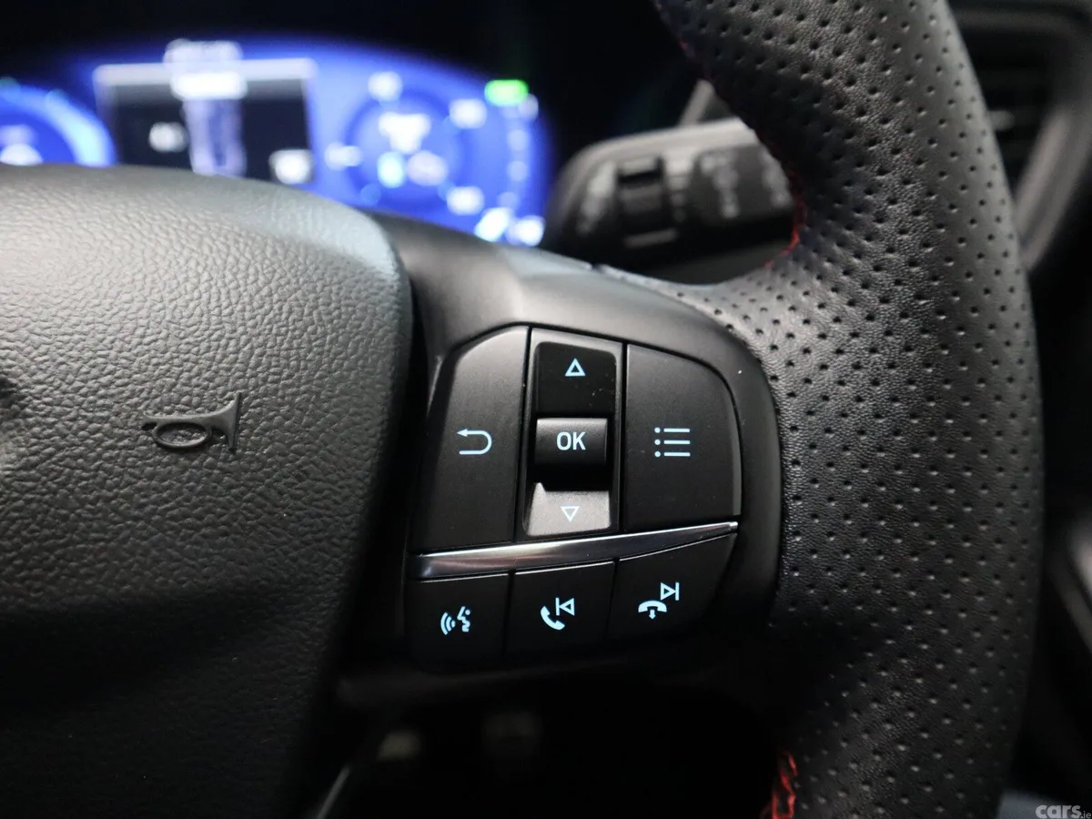 Ford Kuga SUV, Petrol Hybrid, 2024, Black