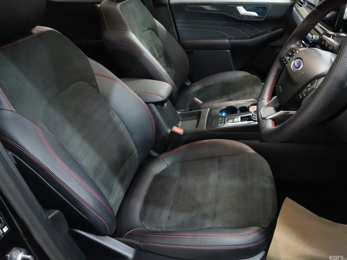 Ford Kuga SUV, Petrol Hybrid, 2024, Black