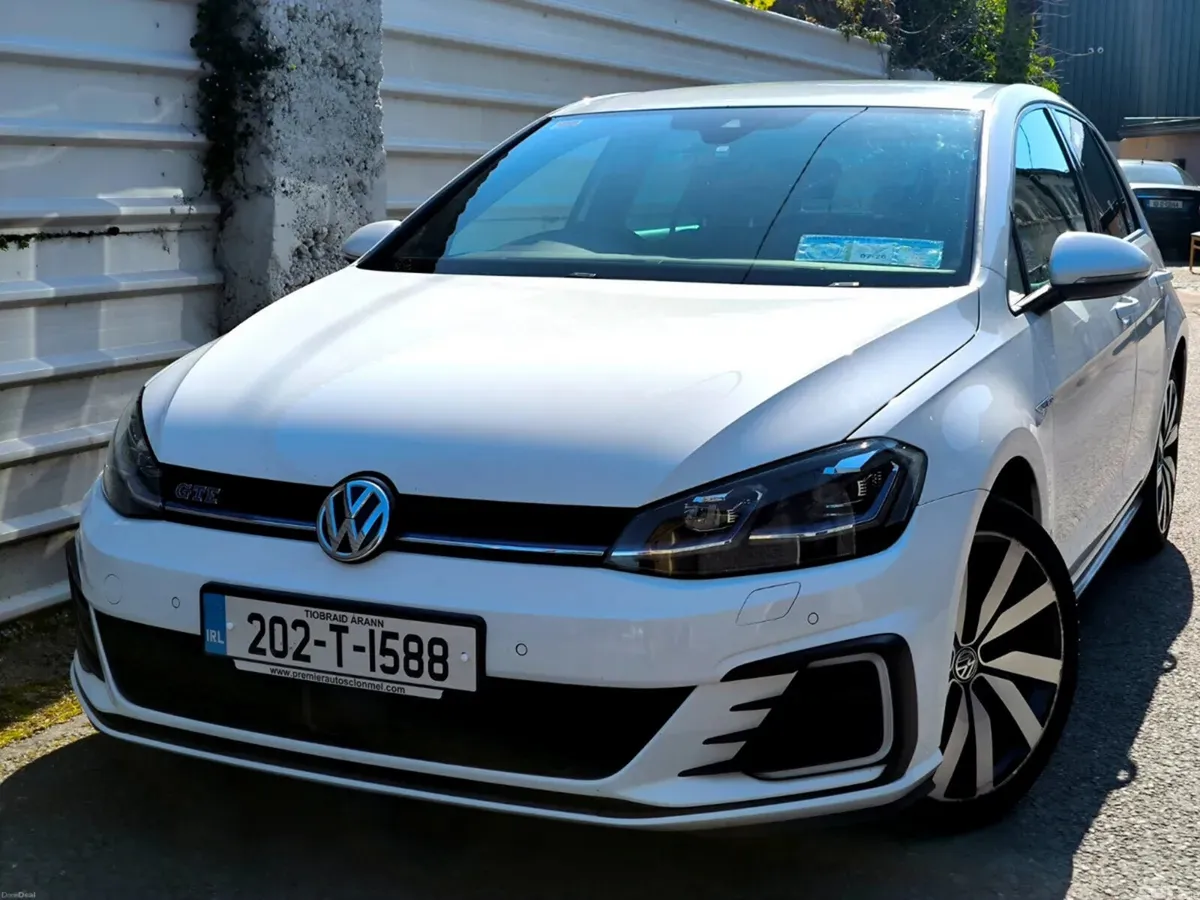 Volkswagen Golf Hatchback, Petrol Plug-in Hybrid, 2020, White