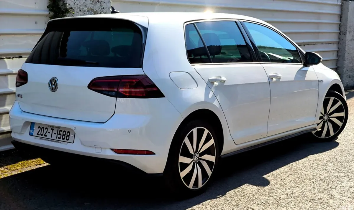 Volkswagen Golf Hatchback, Petrol Plug-in Hybrid, 2020, White