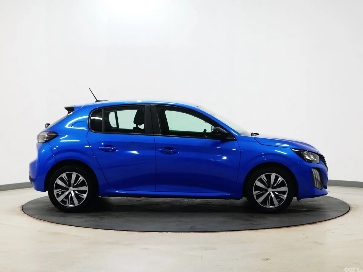 Peugeot 208 Hatchback, Petrol, 2024, Blue