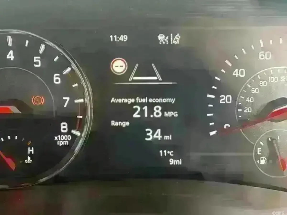 Suzuki Swift Hatchback, Petrol Hybrid, 2025, White